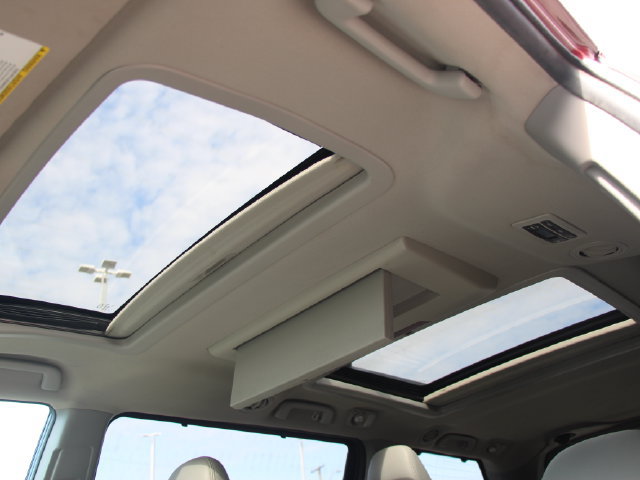 Used 2015 Toyota Sienna Limited Premium FWD image 18