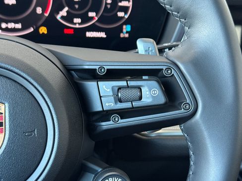 Certified 2026 Porsche Cayenne AWD/4WD image 30