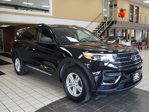 Used 2022 Ford Explorer XLT w/ Class IV Trailer Tow Package image 18