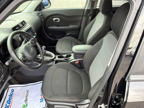 Used 2018 Kia Soul + FWD image 24