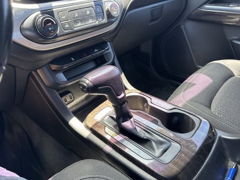 Used 2019 GMC Canyon SLE w/ Elevation Edition RWD image 23
