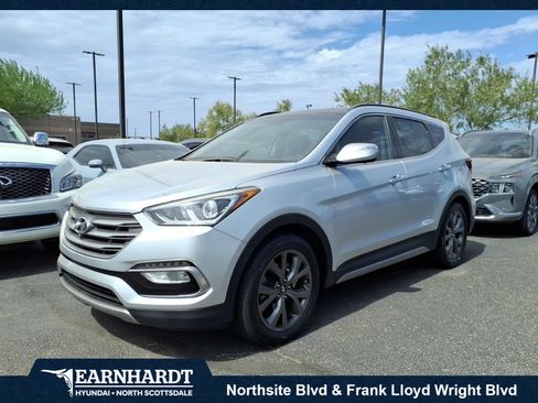 Used 2018 Hyundai Santa Fe Sport FWD image 1