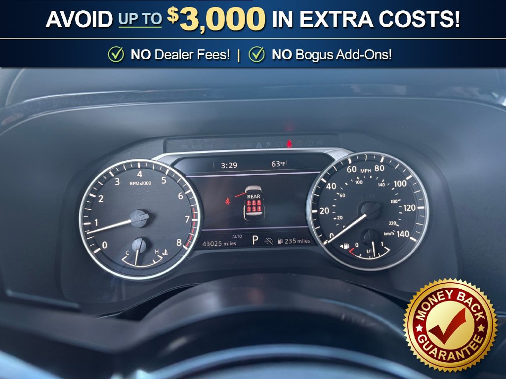 Used 2025 Nissan Pathfinder SL AWD/4WD image 19