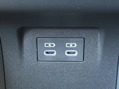 New 2027 Toyota Prius XLE FWD image 15