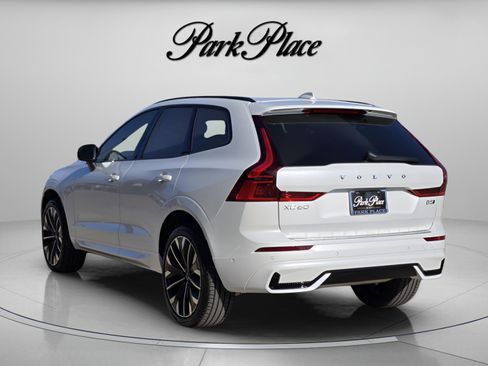 Used 2026 Volvo XC60 B5 Ultra w/ Protection Package Premier AWD/4WD image 3
