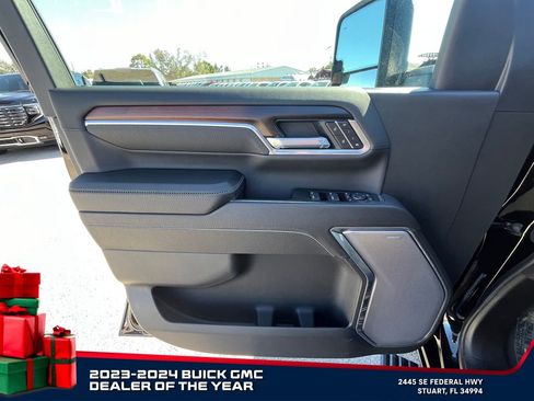 New 2026 GMC Sierra 2500 Denali w/ Denali Reserve Package image 43