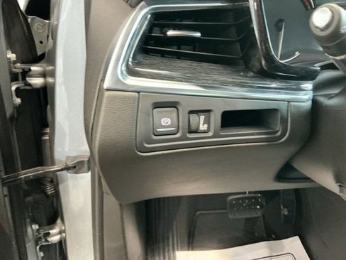 Certified 2023 Cadillac XT5 Premium Luxury w/ LPO, Floor Liner Package image 19