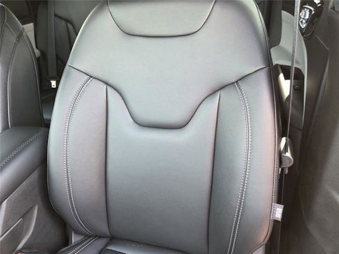 New 2026 Jeep Compass Limited image 19