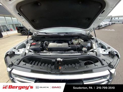 Used 2021 GMC Yukon XL SLT w/ SLT Luxury Plus Package image 32