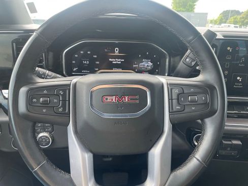 Used 2025 GMC Sierra 1500 SLT RWD image 14