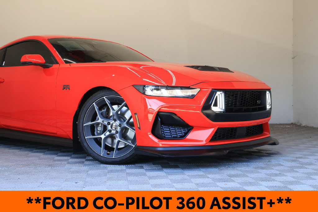 Used 2025 Ford Mustang GT Premium w/ GT Performance Package RWD image 3