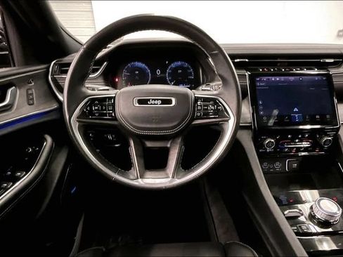 Used 2022 Jeep Grand Cherokee L Overland w/ Luxury Tech Group IV AWD/4WD image 6