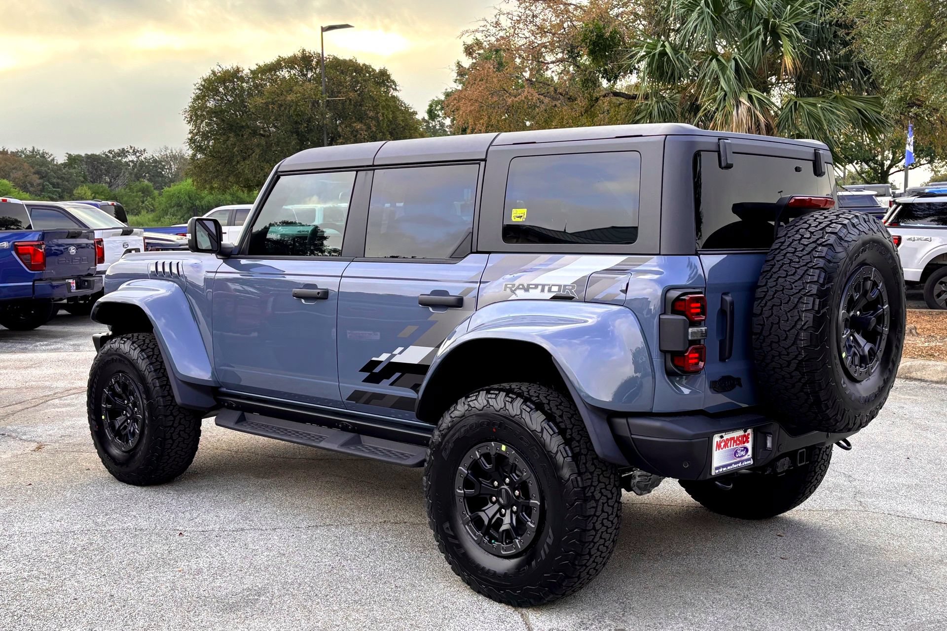 New 2025 Ford Bronco Raptor w/ Interior Carbon Fiber Pack AWD/4WD image 6