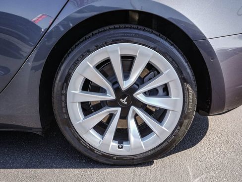 Used 2021 Tesla Model 3 Standard Range Plus RWD image 11