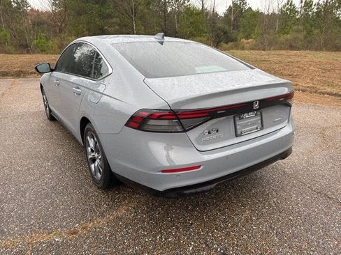 Used 2024 Honda Accord EX-L image 4