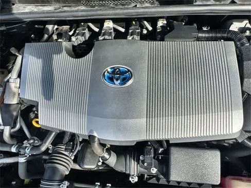 Used 2017 Toyota Prius Prime Advanced image 10