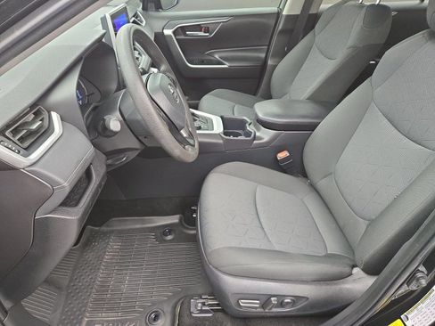 Certified 2025 Toyota RAV4 XLE w/ Convenience Package AWD/4WD image 15