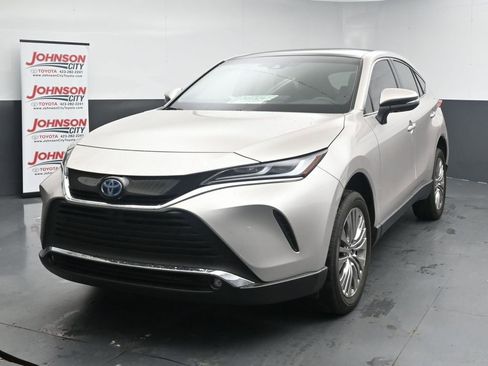 Used 2024 Toyota Venza Limited AWD/4WD image 4