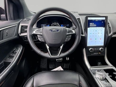 Certified 2024 Ford Edge ST-Line AWD/4WD image 5