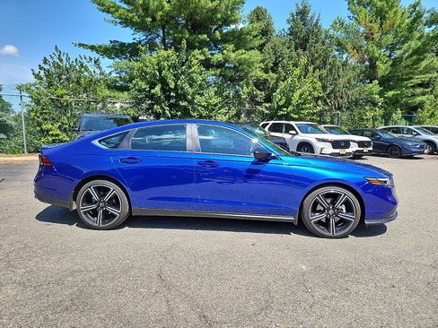 Used 2025 Honda Accord Sport image 8