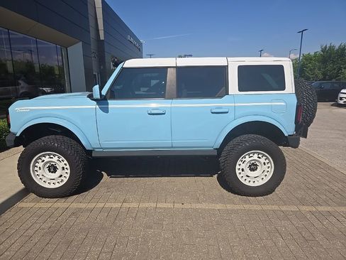 Used 2024 Ford Bronco Outer Banks AWD/4WD image 8