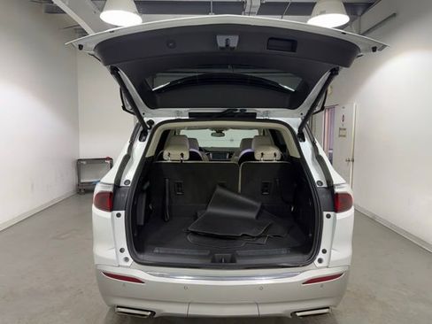 Certified 2023 Buick Enclave Essence w/ Experience Buick Package image 8