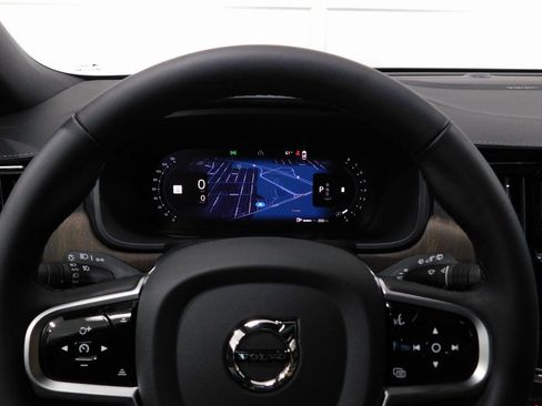Used 2026 Volvo V90 B6 Cross Country Ultra image 46
