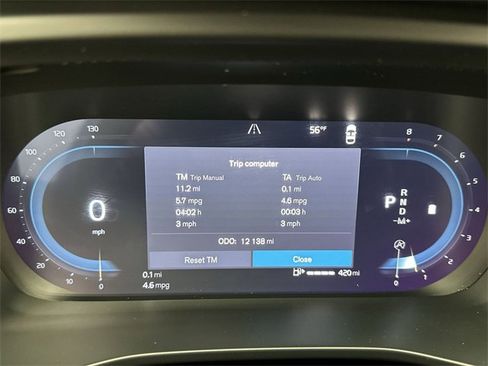 Certified 2025 Volvo XC40 B5 Plus image 15