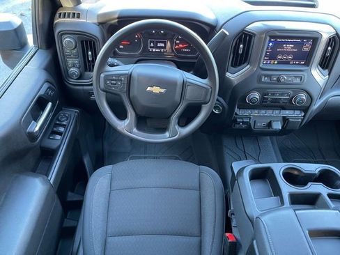 Used 2024 Chevrolet Silverado 2500 Custom w/ Custom Value Package image 6