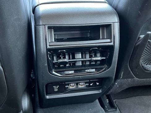 Used 2022 Jeep Grand Cherokee Limited 4xe image 37