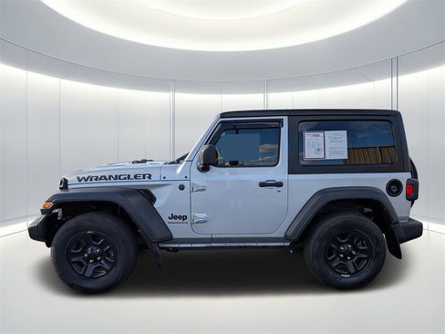 Used 2023 Jeep Wrangler Sport image 7