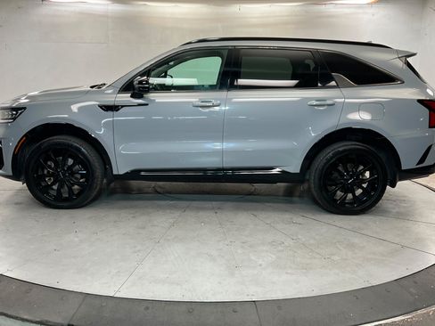 Used 2022 Kia Sorento SX AWD/4WD image 2