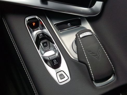 Used 2024 Chevrolet Corvette Stingray Coupe w/ Z51 Performance Package image 17