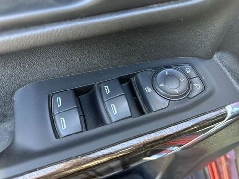 Certified 2022 Chevrolet Silverado 3500 LT w/ Convenience Package image 21