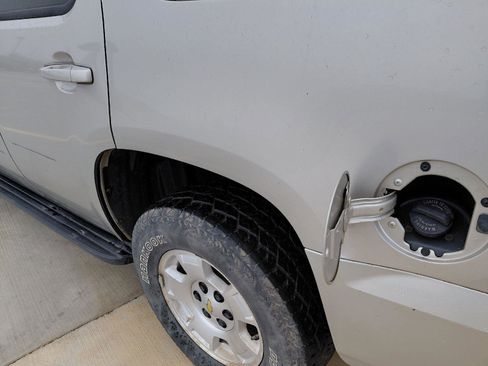 Used 2013 Chevrolet Tahoe LT image 25