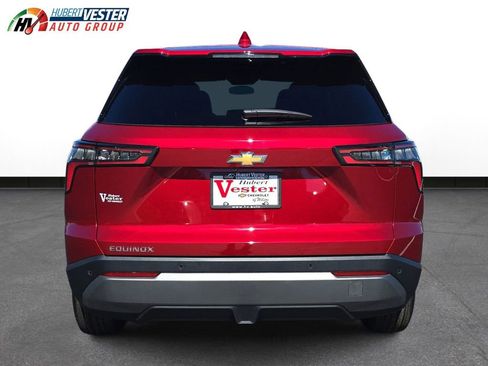 New 2026 Chevrolet Equinox LT w/ Convenience Package II image 7