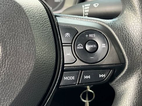 Used 2023 Toyota Corolla LE w/ Carpet Mat Package (TMS) image 27