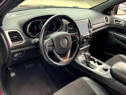 Used 2022 Jeep Grand Cherokee Laredo X image 16