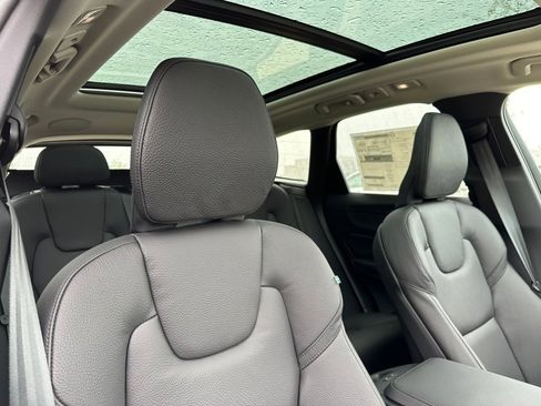 Certified 2024 Volvo XC60 T8 Plus w/ Protection Package Premier image 9