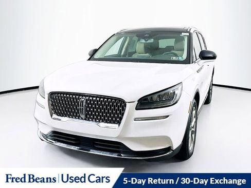 Certified 2021 Lincoln Corsair AWD w/ Premium Package image 3