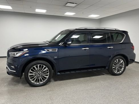 Used 2018 INFINITI QX80 4WD w/ Driver Assistance Package image 7