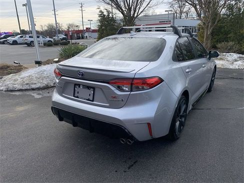 Used 2024 Toyota Corolla SE image 8