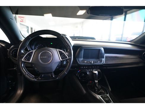Used 2018 Chevrolet Camaro LT RWD image 12