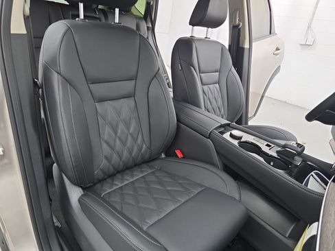 New 2026 Nissan Rogue Platinum AWD/4WD image 10