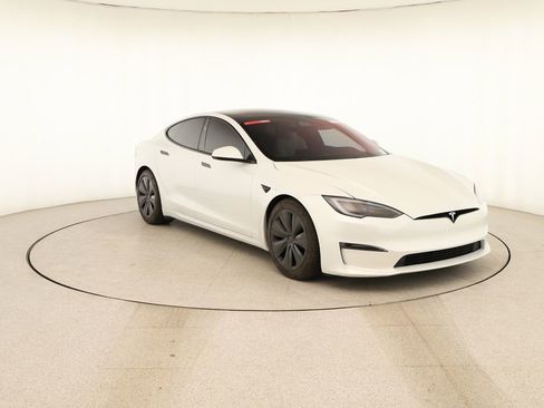 Used 2023 Tesla Model S Plaid AWD/4WD image 10