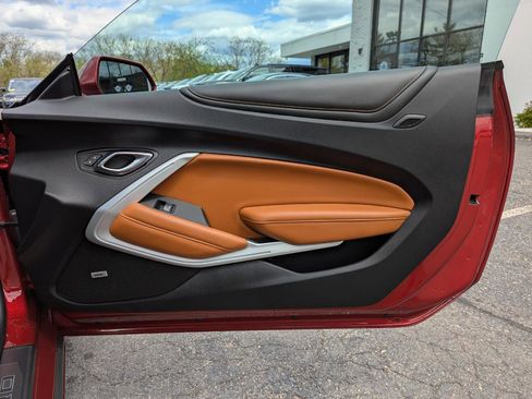 Used 2021 Chevrolet Camaro SS RWD image 30
