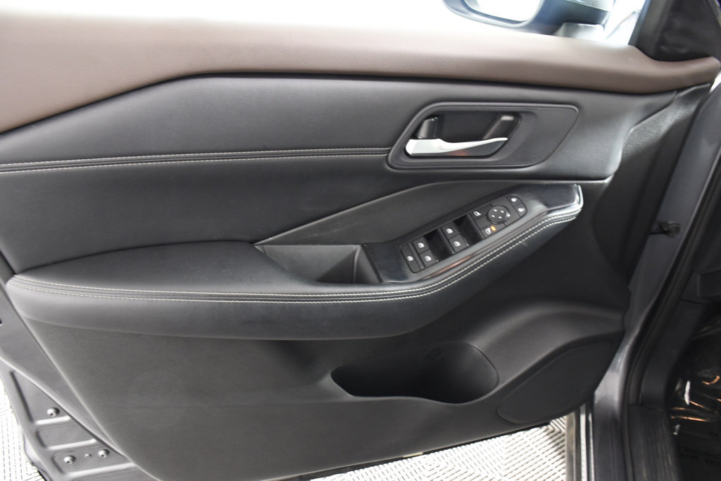 Used 2023 Nissan Rogue SV w/ SV Premium B Package AWD/4WD image 14