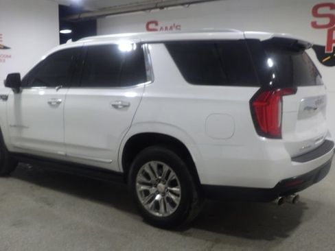 Used 2023 GMC Yukon Denali AWD/4WD image 2