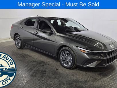 Used 2024 Hyundai Elantra Blue