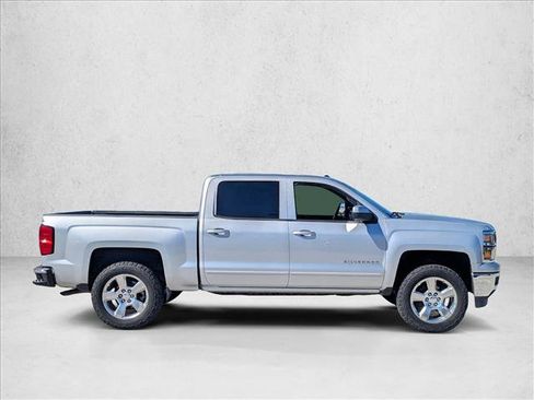Used 2015 Chevrolet Silverado 1500 LT w/ LT Convenience Package image 4